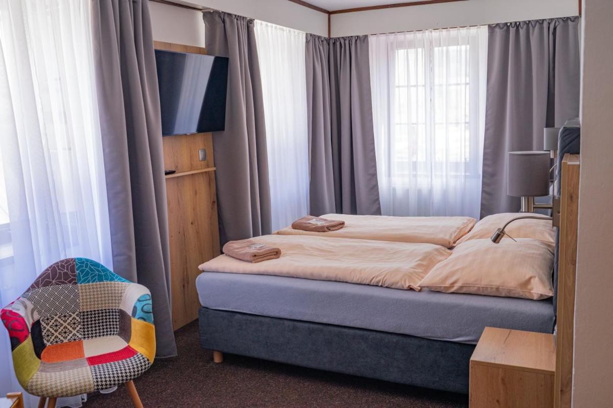 Hotel Zlatá Labuť 3*